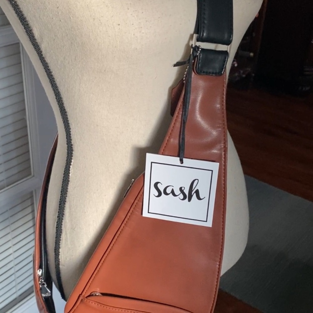 Tan/Black Crossbody Bag